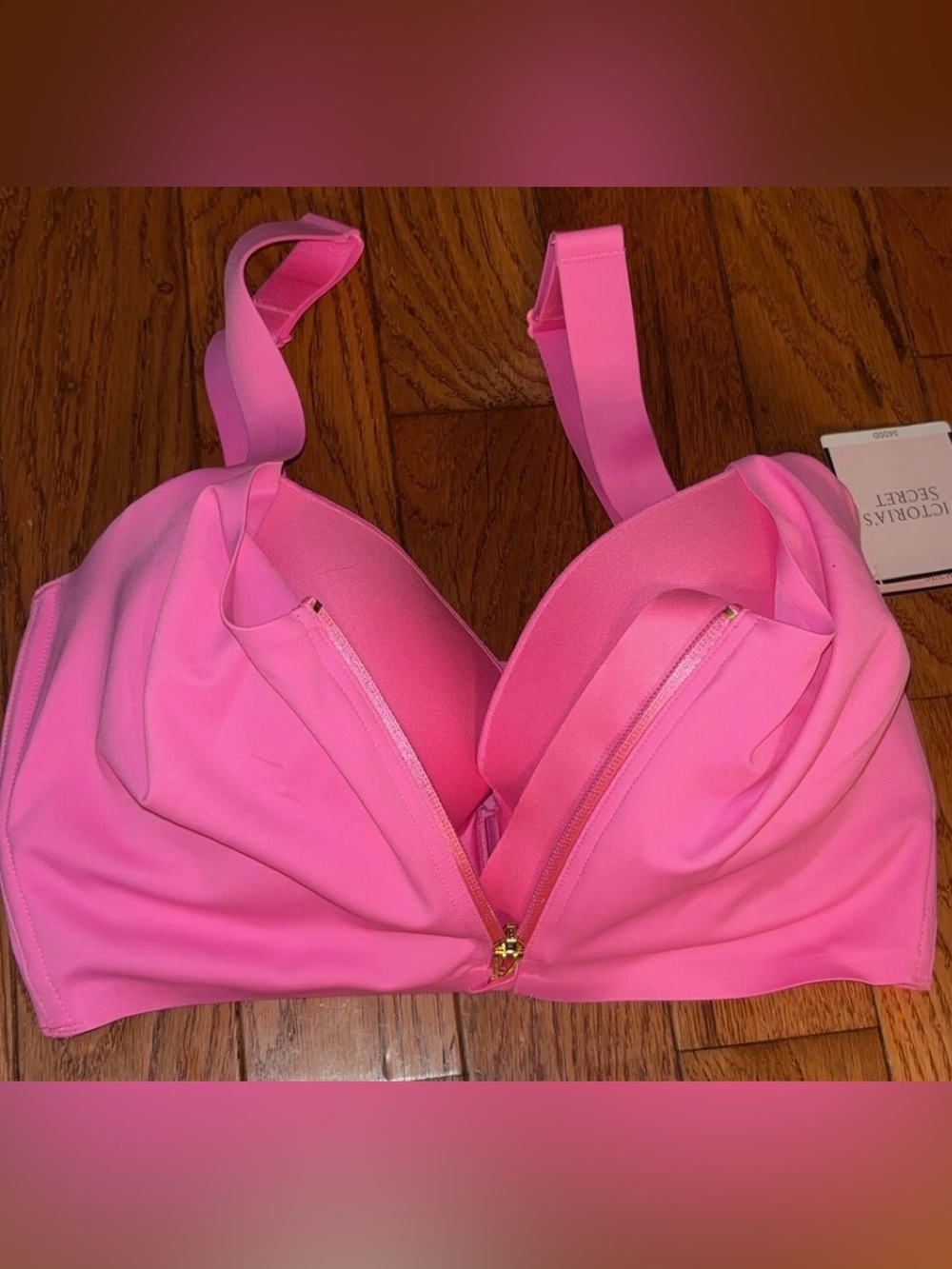 Victoria's Secret Knockout Sport Bra - Picture 3 of 4